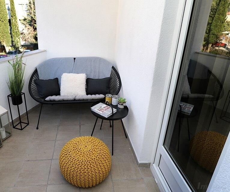 Loggia 2